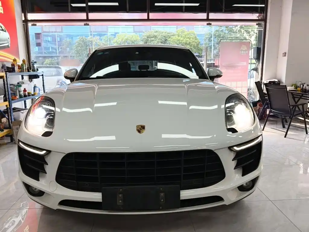 Porsche Macan — миниатюра 3
