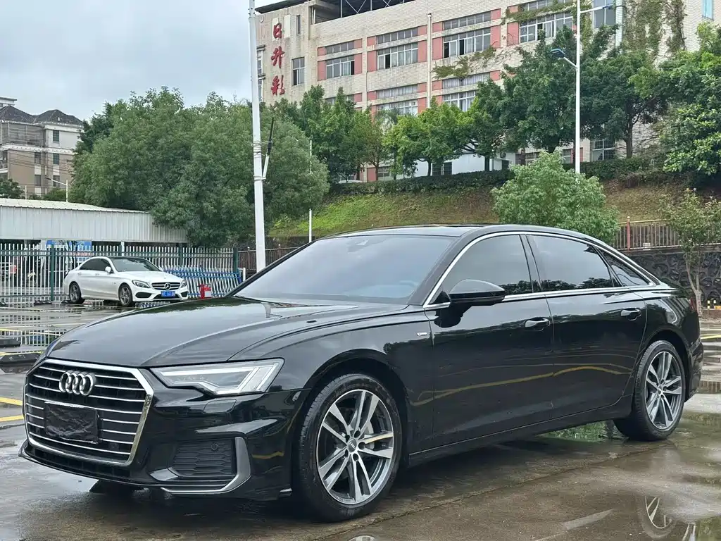 Audi A6L 2021 40 TFSI Luxury
