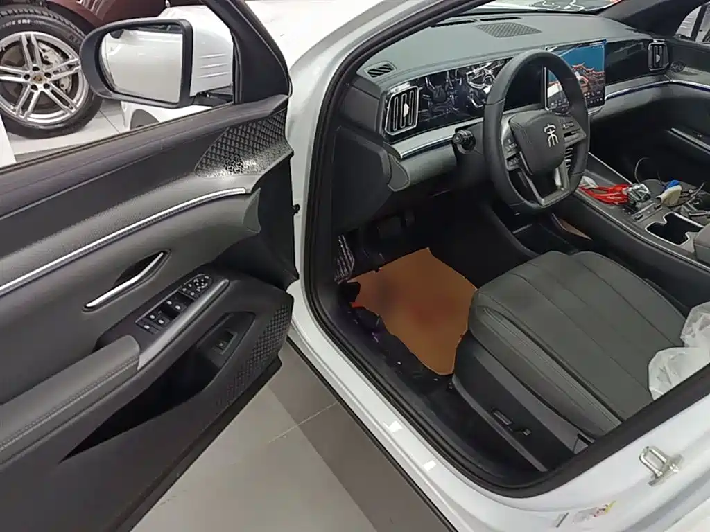 BYD Song Pro — фотографии объявления, Фото 16