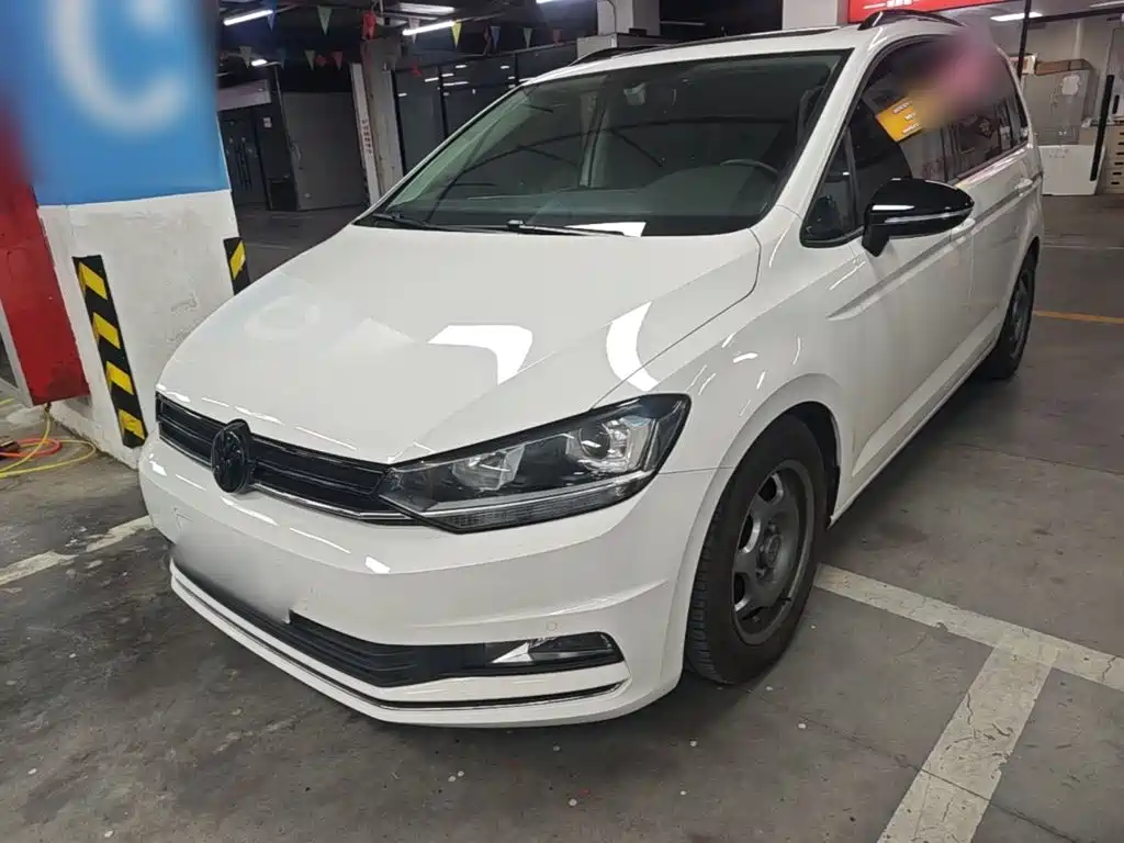 Volkswagen Touran — миниатюра 2
