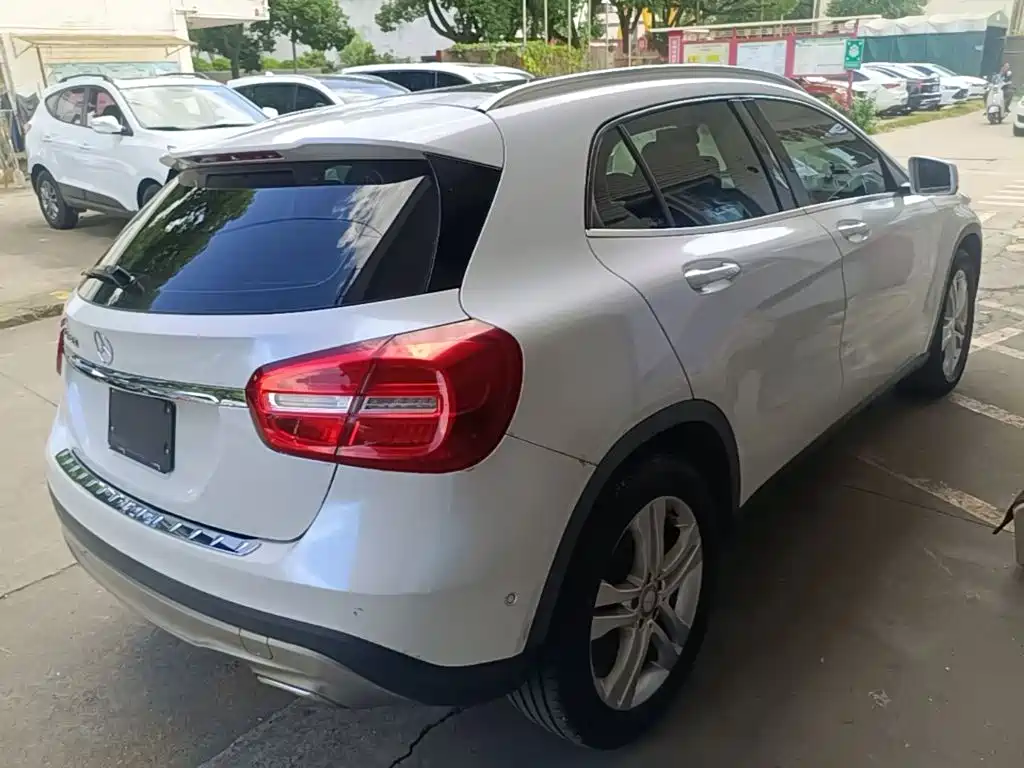 Mercedes-Benz GLA (Import) — миниатюра 7