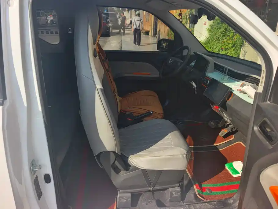 Wuling MINIEV — миниатюра 8
