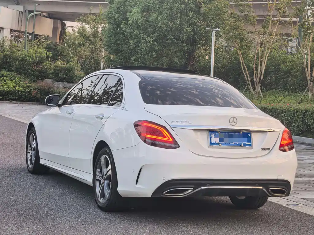 Mercedes-Benz C-Class — миниатюра 4