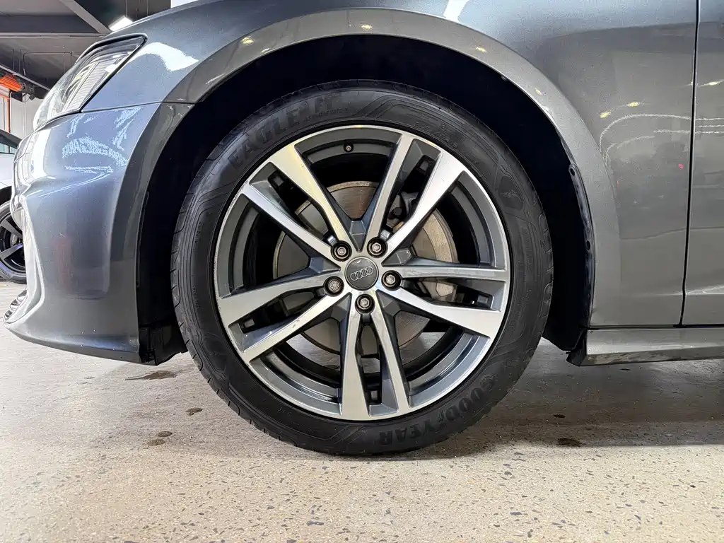 Audi A6L — миниатюра 23