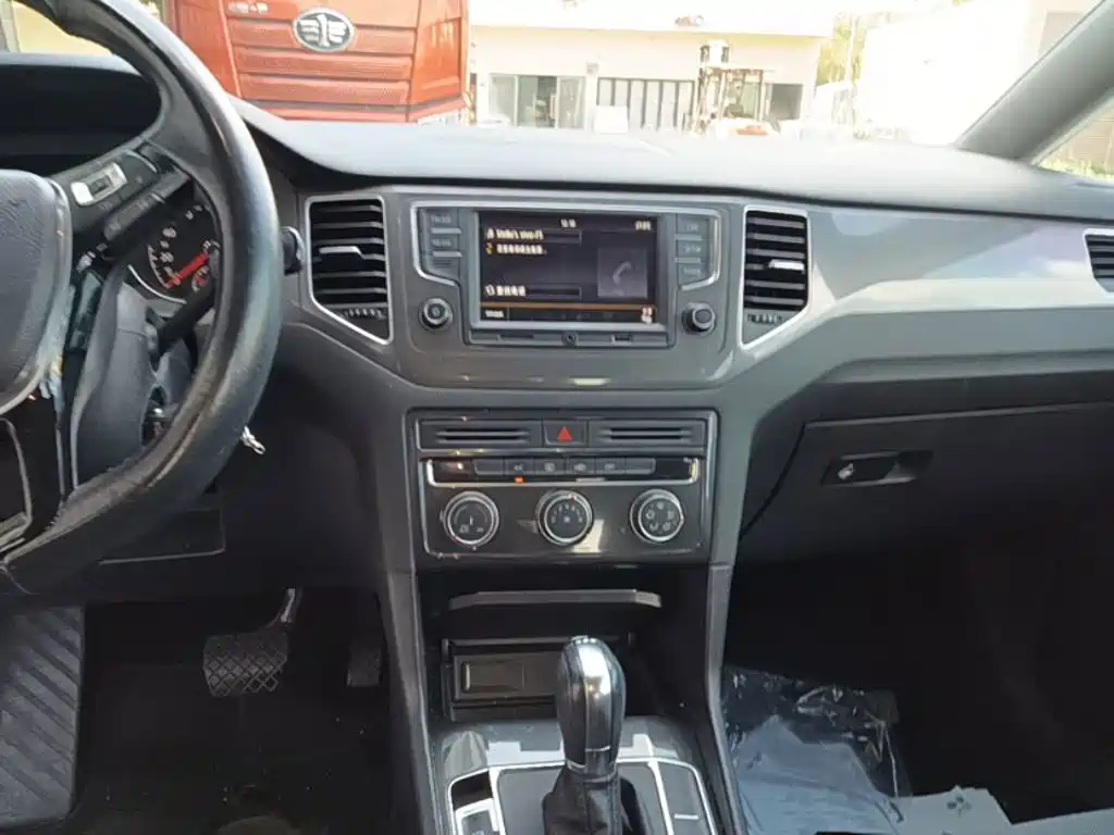 Volkswagen Golf Sportsvan — миниатюра 13
