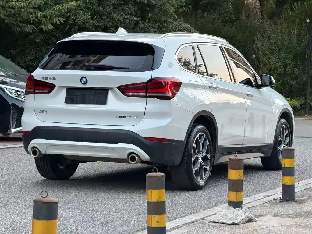 BMW X1 — миниатюра 9