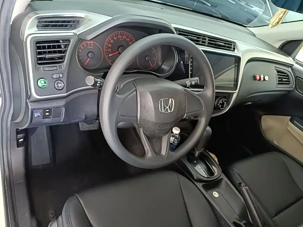 Honda City — миниатюра 10