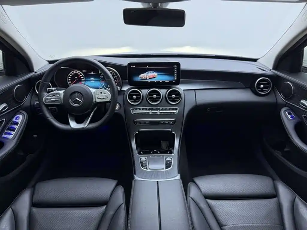 Mercedes-Benz C-Class — миниатюра 13