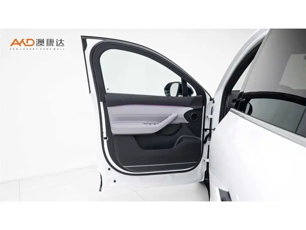 NIO EC6