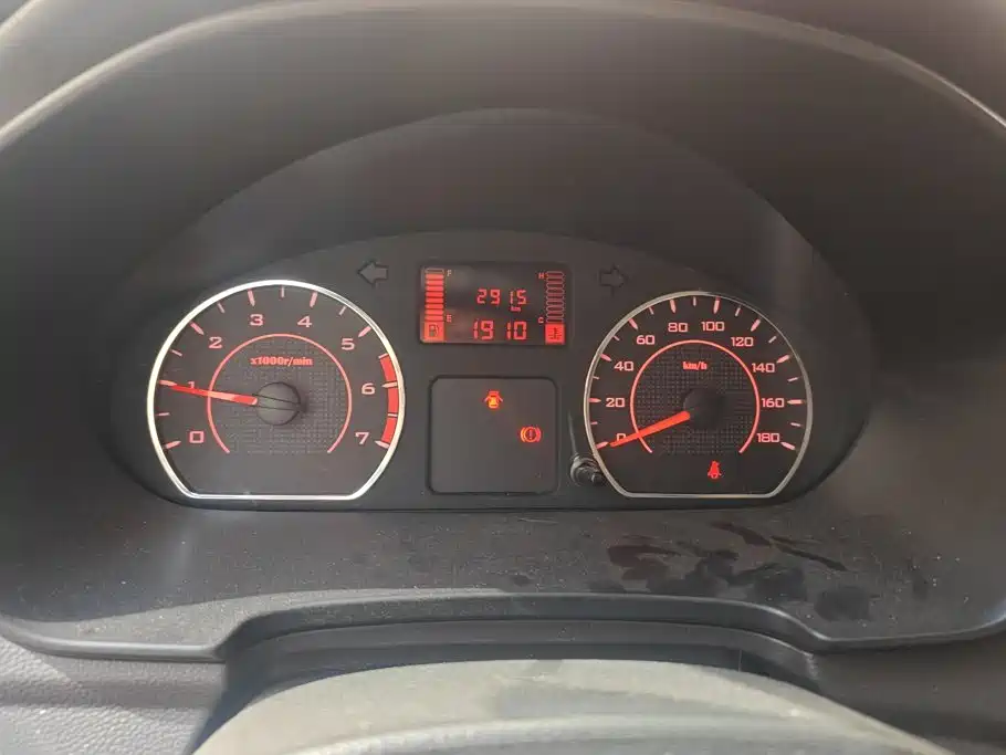 Wuling Hongguang V — миниатюра 14