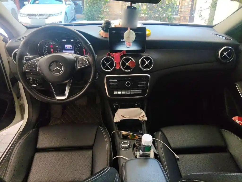 Mercedes-Benz GLA — миниатюра 10
