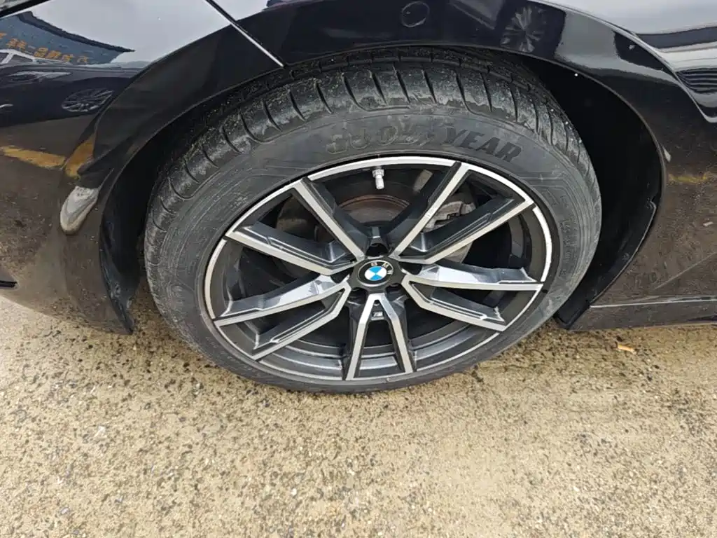 BMW 3 Series — миниатюра 23
