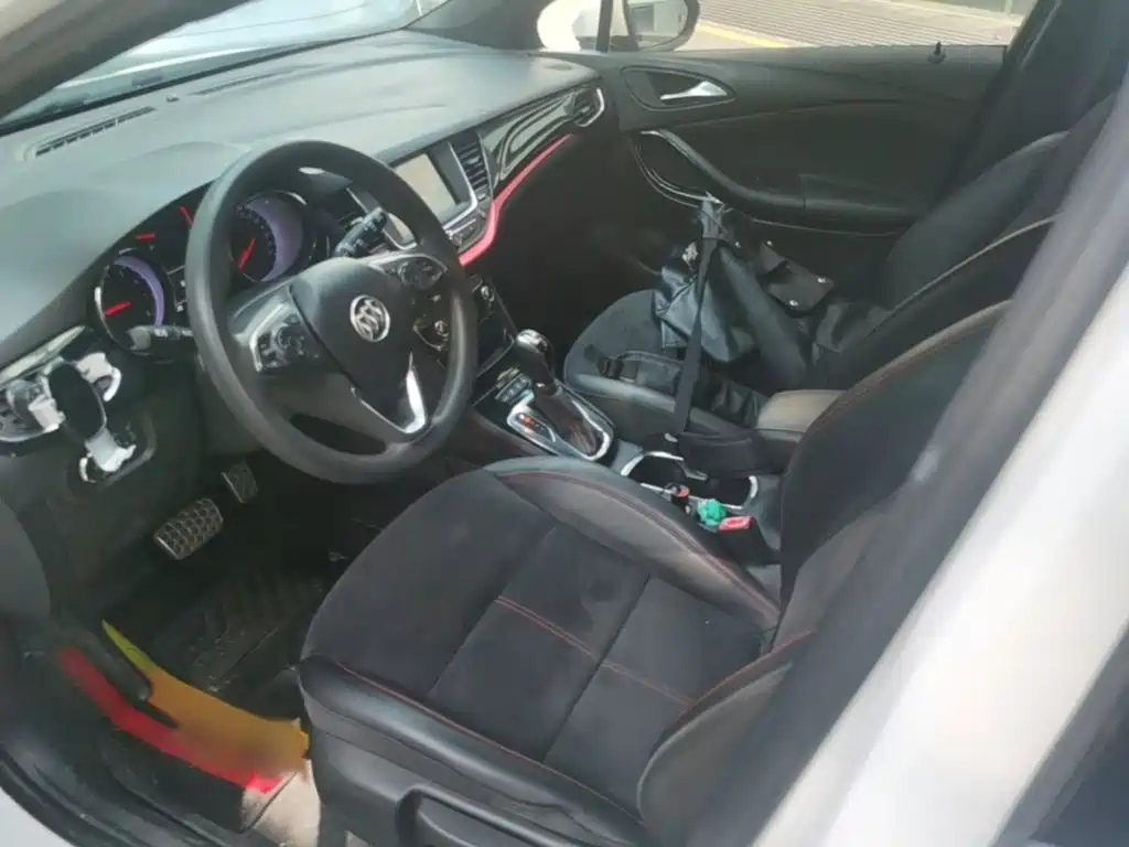 Buick Verano — миниатюра 8