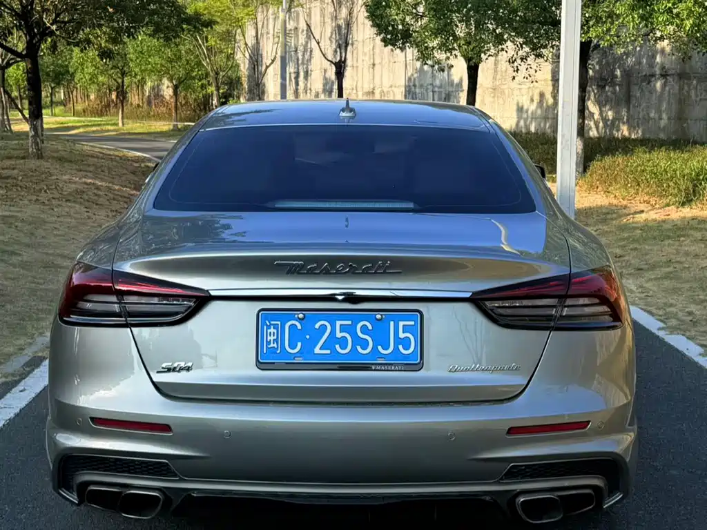 Maserati Quattroporte — миниатюра 14