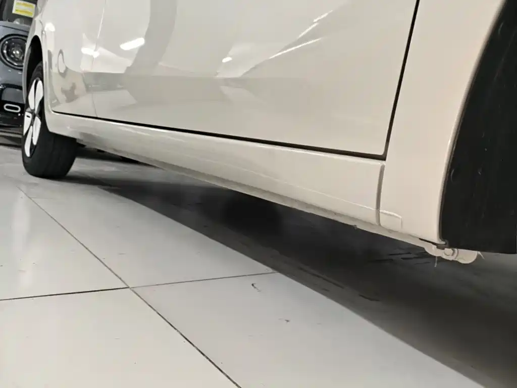 Wuling MINIEV — миниатюра 21