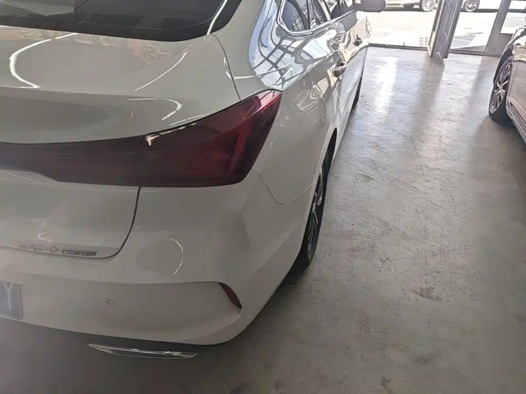 Changan Eado — миниатюра 8