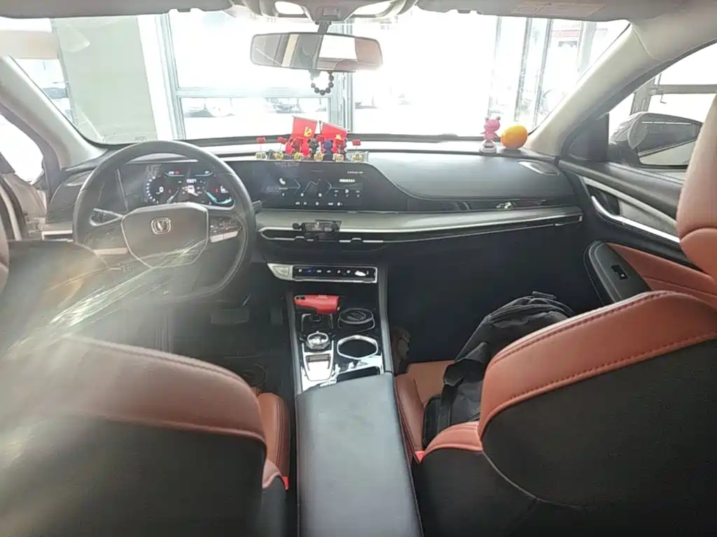 Changan Eado — миниатюра 10