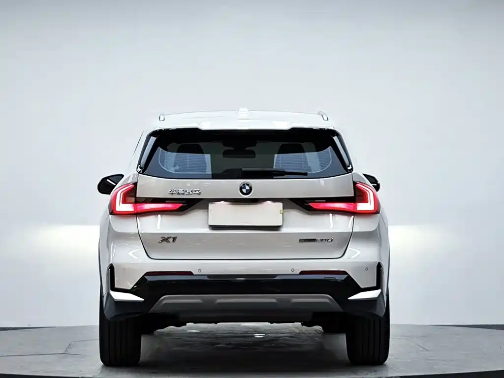 BMW X1 — миниатюра 6