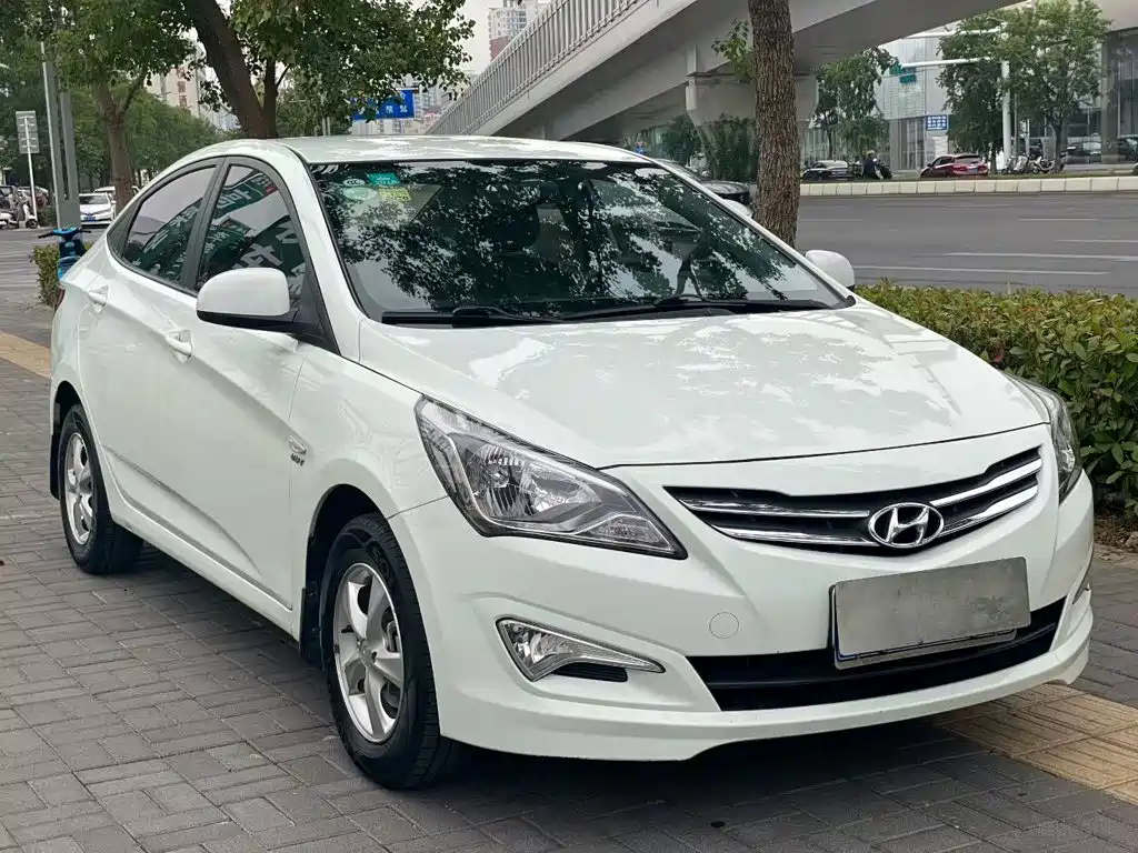 Hyundai Verna — миниатюра 24