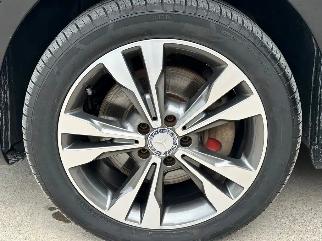 Mercedes-Benz V-Class — миниатюра 20