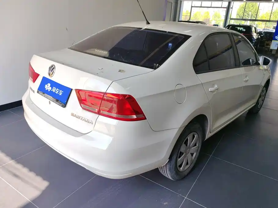 Volkswagen Santana — миниатюра 3