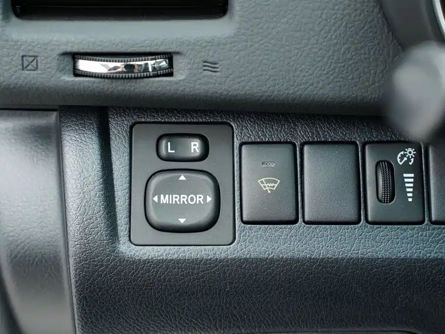 Toyota Highlander (Import) — миниатюра 10