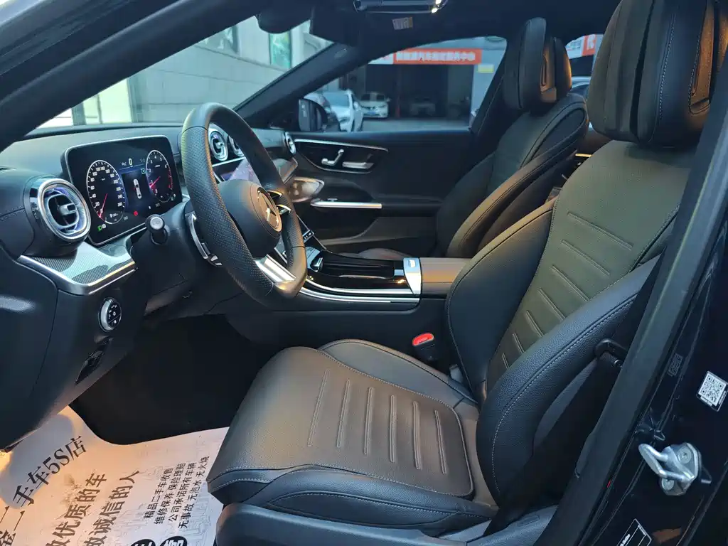 Mercedes-Benz C-Class — миниатюра 12