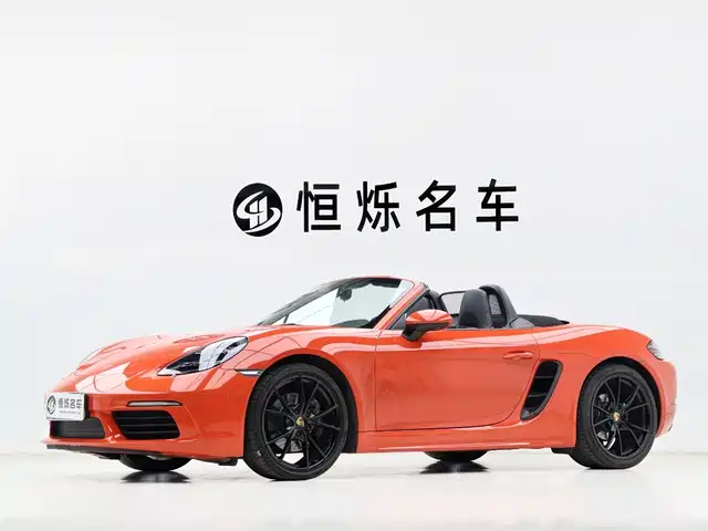PORSCHE  718 2017