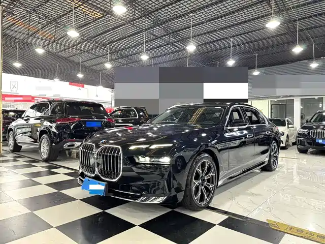 BMW 7 SERIES 2023