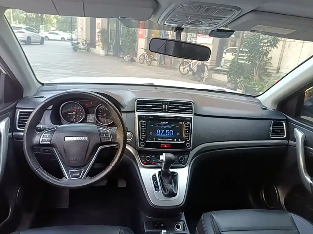 Haval M6 — миниатюра 10