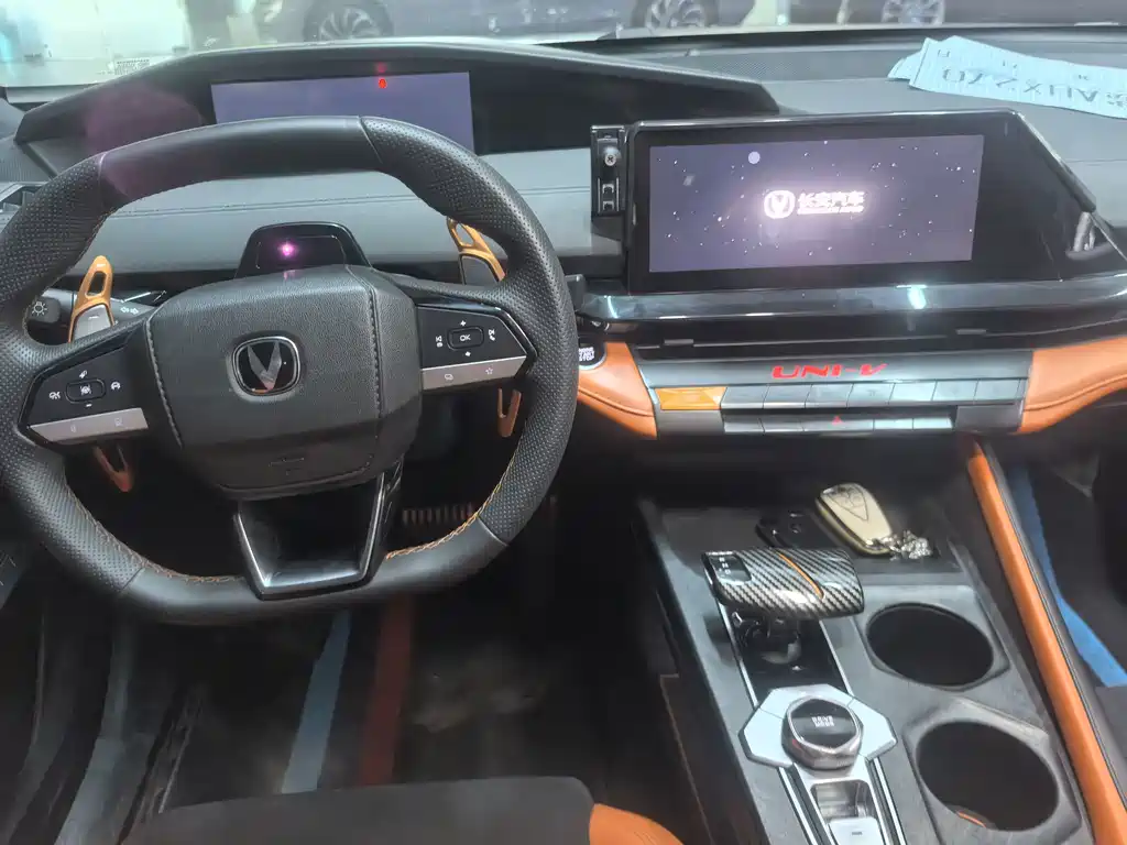 Changan UNI-V — миниатюра 8