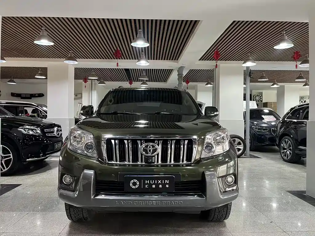 Toyota Land Cruiser Prado 2010 4.0L AT VX NAVI