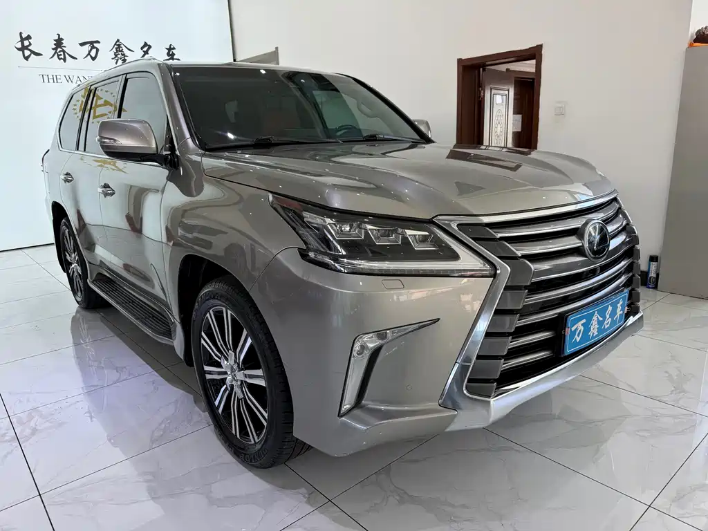 Lexus LX — миниатюра 3