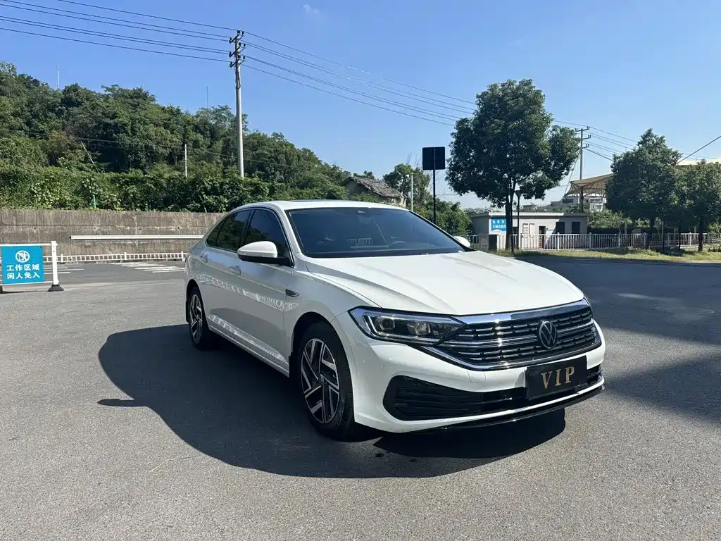 Volkswagen Sagitar — миниатюра 3