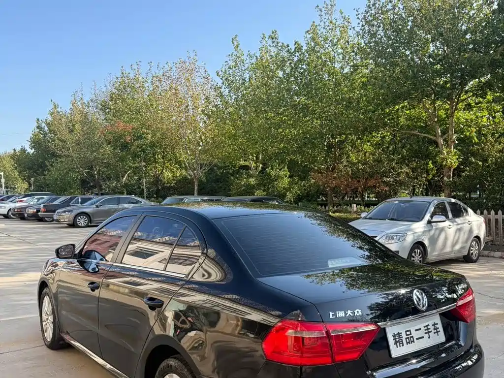 Volkswagen Lavida — миниатюра 5