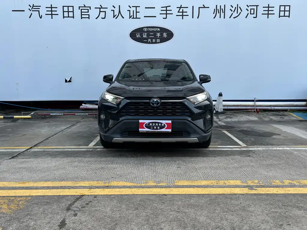 Toyota RAV4 — миниатюра 2