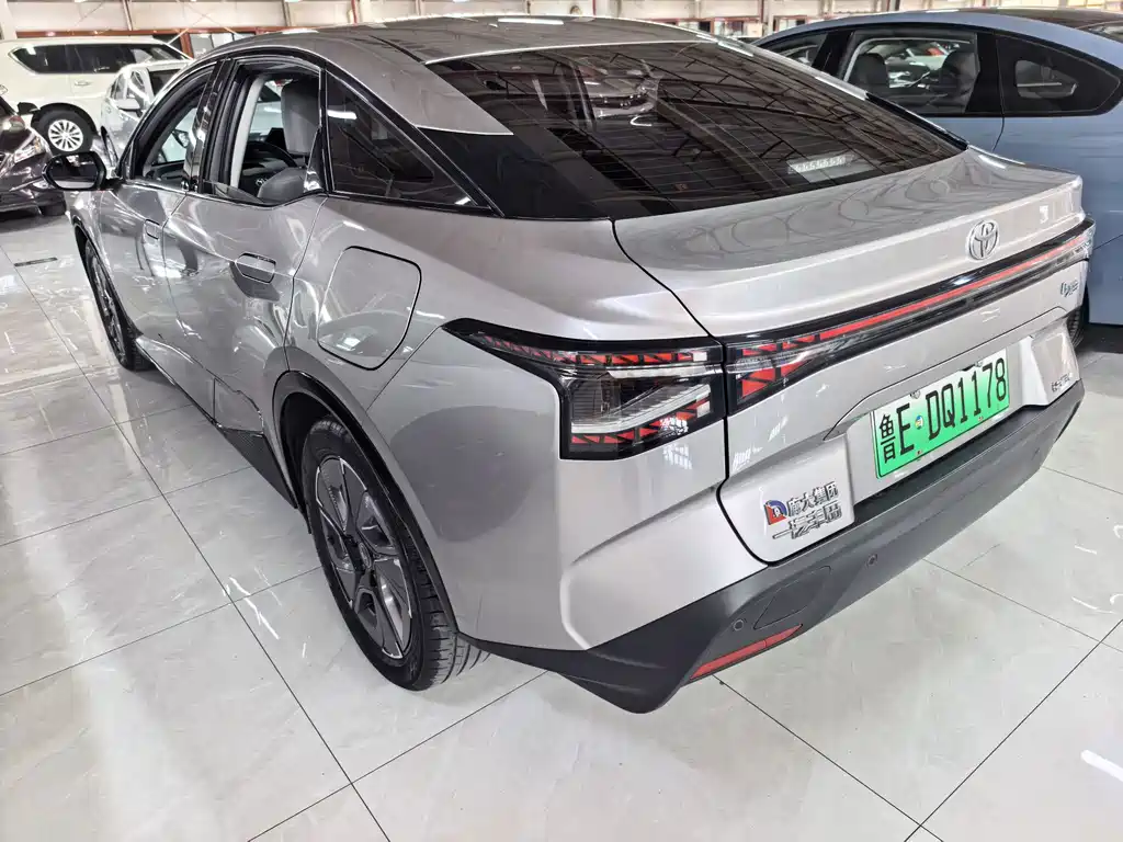 Toyota bZ3 — миниатюра 4