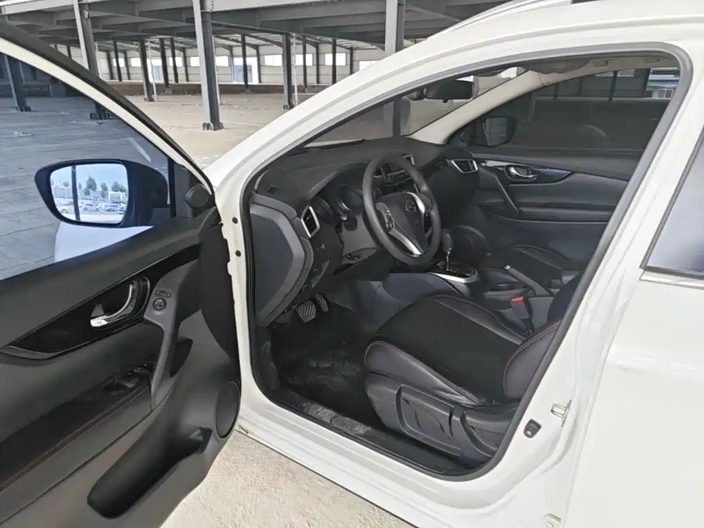 Nissan Qashqai — миниатюра 16