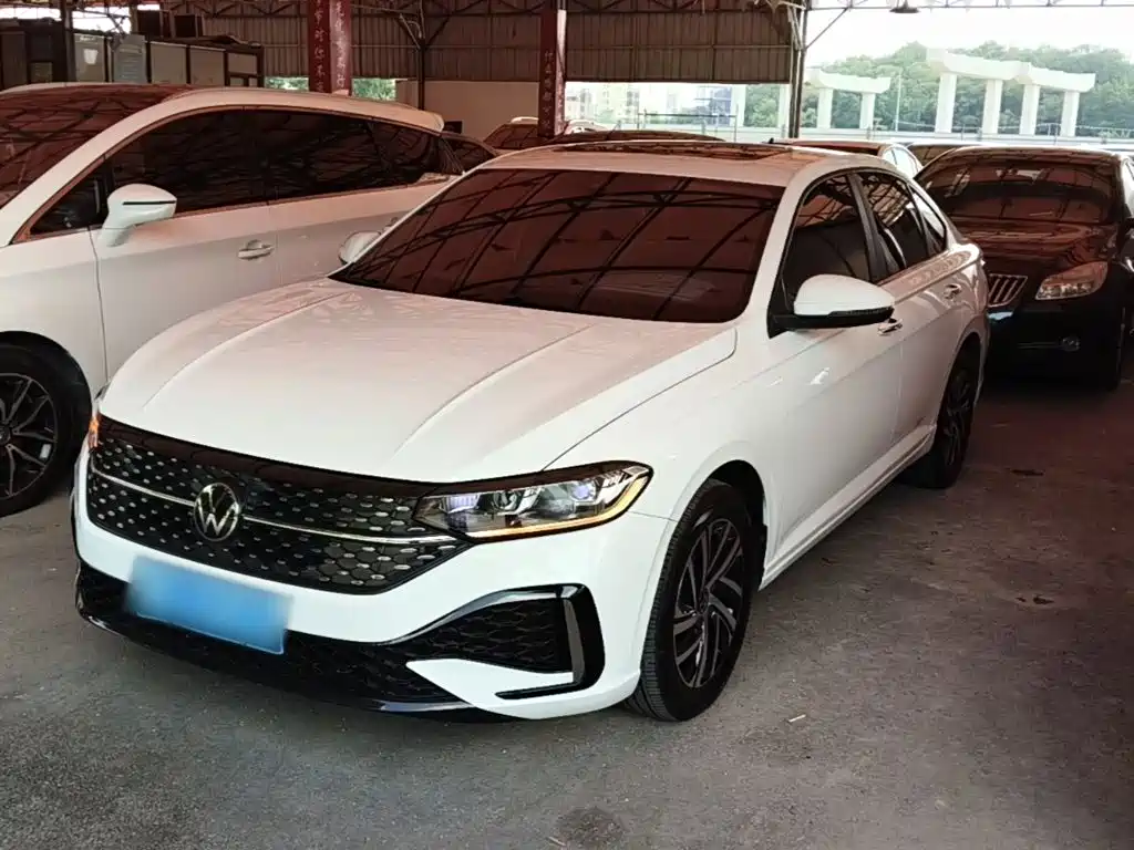 Volkswagen Lavida — миниатюра 2