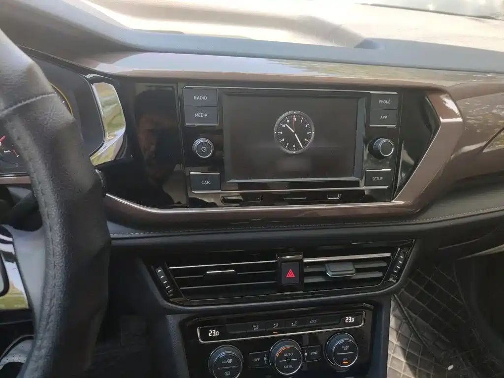 Volkswagen Tharu — миниатюра 6