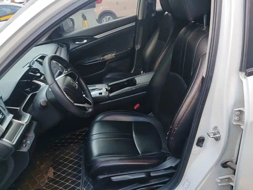 Honda Civic — миниатюра 15