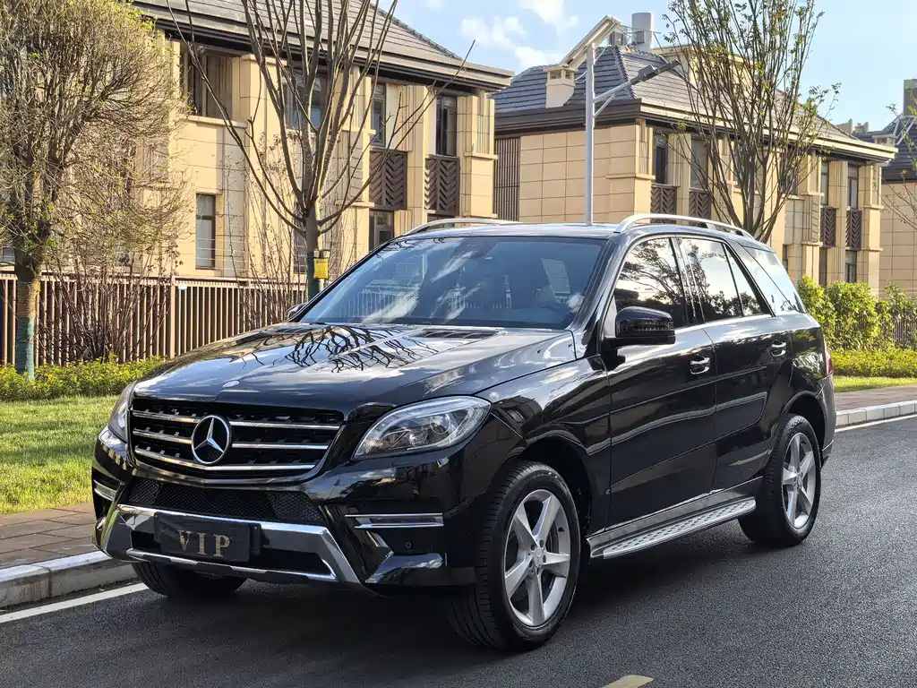 Mercedes-Benz M-Class 2015