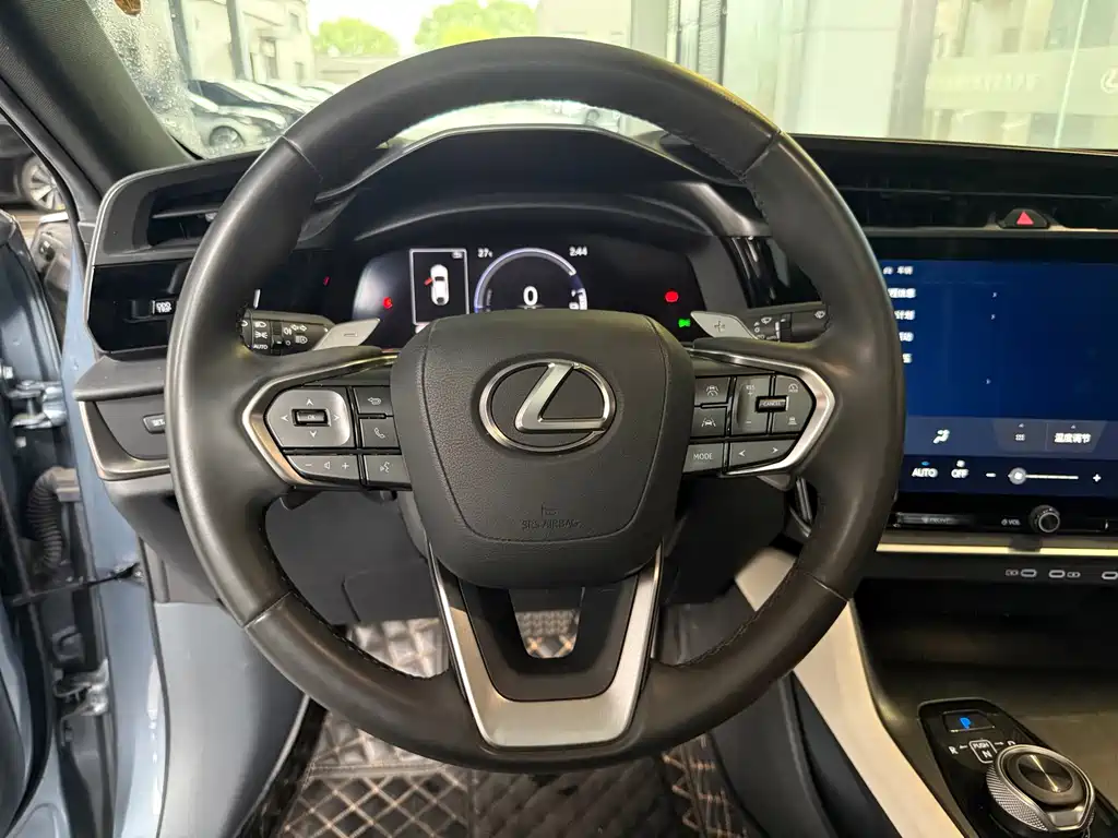 Lexus RZ — миниатюра 4