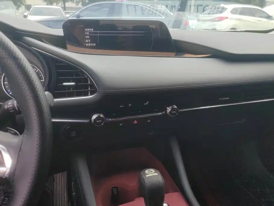 Mazda 3 Axela — миниатюра 13