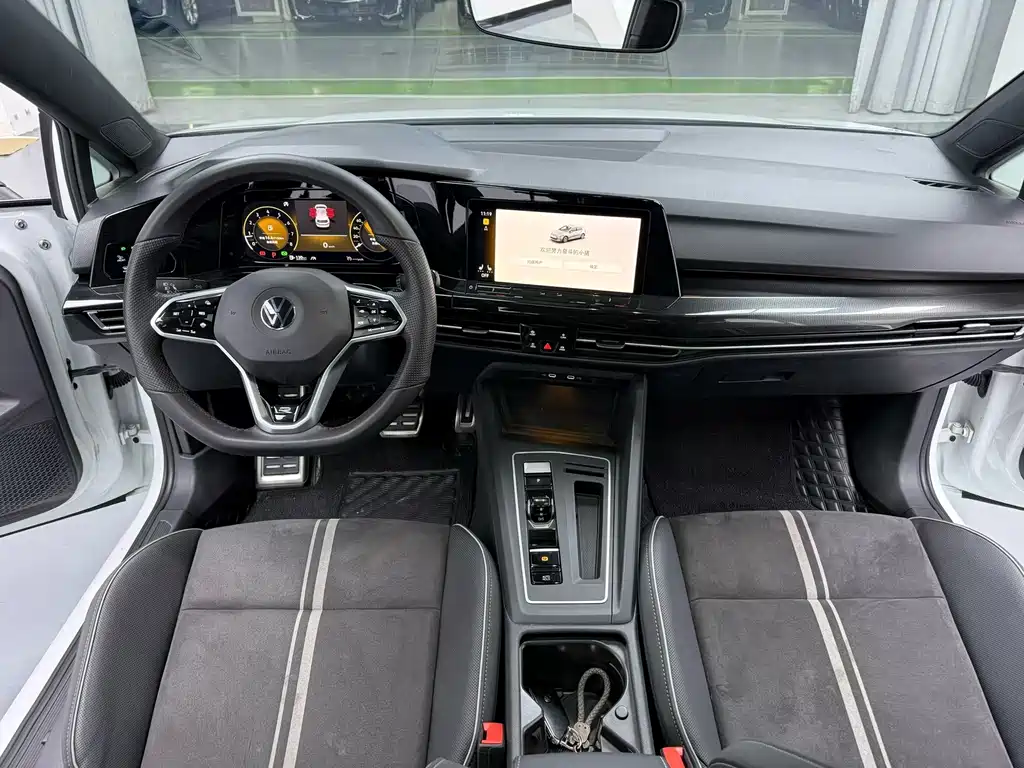 Volkswagen Golf — миниатюра 2