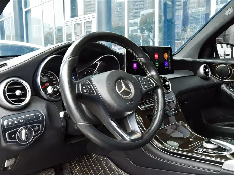 Mercedes-Benz GLC — миниатюра 14