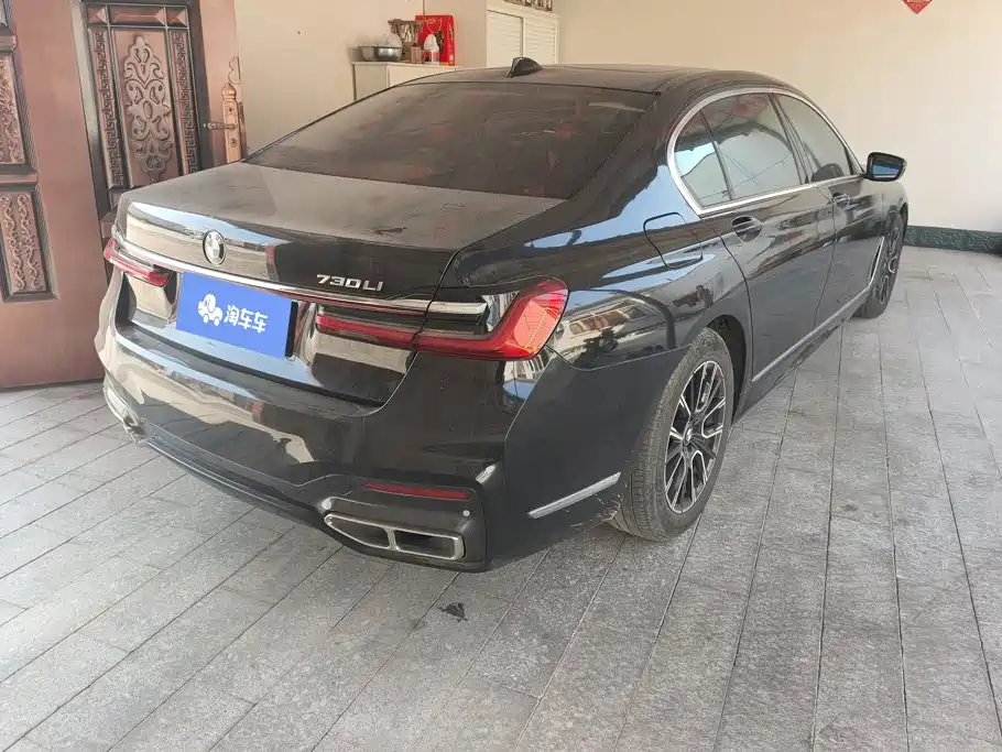 BMW 7 Series — миниатюра 3