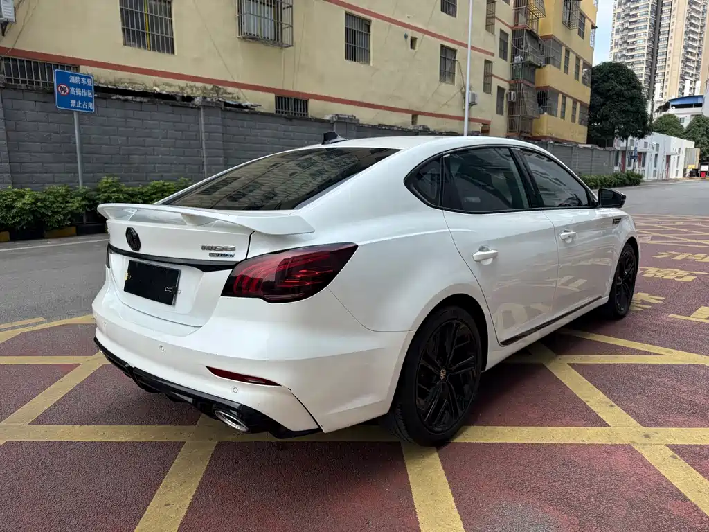 MG MG6 — миниатюра 18