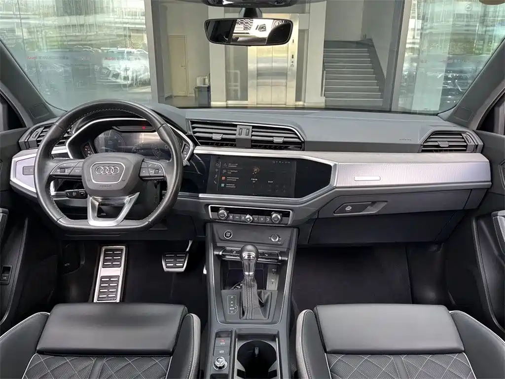 Audi Q3 2024 35 TFSI Fashion