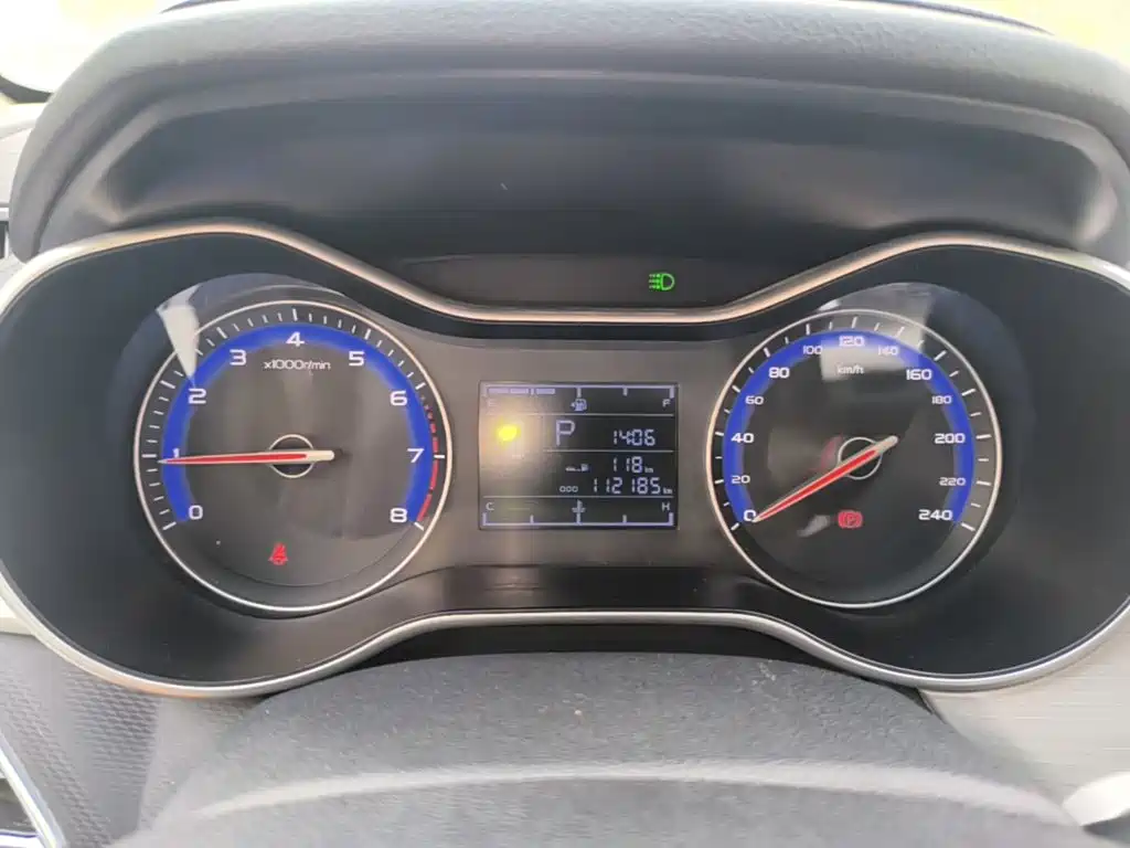 Geely Vision — миниатюра 12